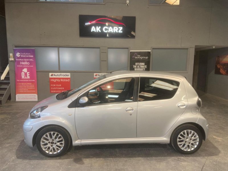 View TOYOTA AYGO 1.0 VVT-i Platinum Euro 4 5dr