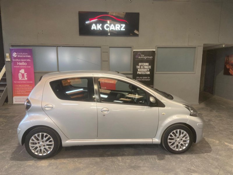 View TOYOTA AYGO 1.0 VVT-i Platinum Euro 4 5dr
