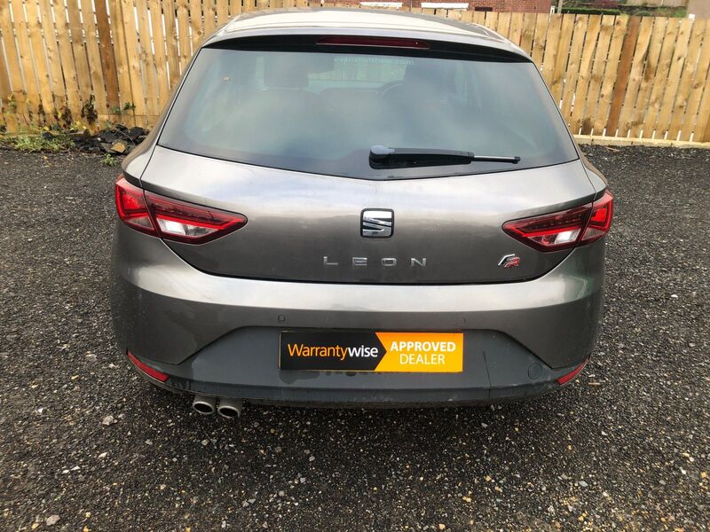 SEAT LEON
